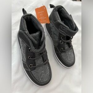 Boys Gray Gymboree Boots w/elastic laces and velcro strap sz8
